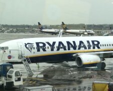 Лоукостер Ryanair отменил плату за изменение билета. Фото: скирншот Youtube