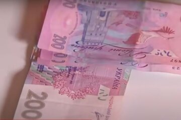 Кому из ВПЛ сохранят выплаты: в Кабмине переписывают нормы - новые списки