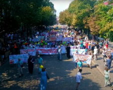 В Одесі 3 тис віруючих УПЦ пройшли в марші за традиційні сімейні цінності