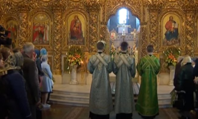 По ТВ будут транслировать богослужения на Вербное воскресенье. Фото: скриншот Youtube