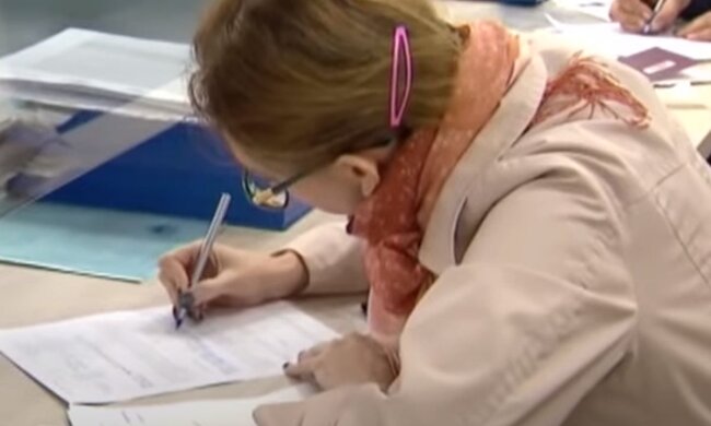 Оформлення субсидії. Фото: скріншот YouTube-відео