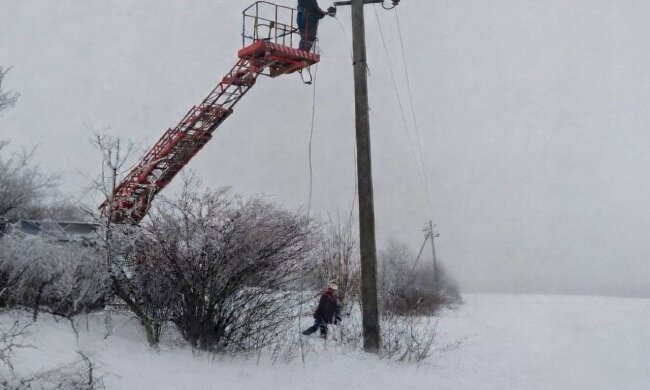 Відключення світла, ремонт, електромережі. Фото: Telegram