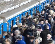 Проехать в метро с понедельника будет сложнее: детали печального завления Киевметрополитена