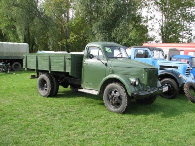 Легендарный советский грузовик превратили в машину-гибрид