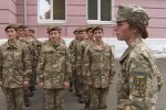 Военнослужащие женщины.  Фото: скриншот YouTube-видео