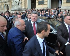Порошенко уволил начальника Службы безопасности Украины