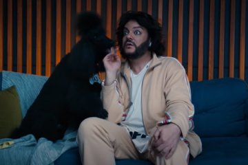 Филипп Киркоров. Кадр из клипа "Стеснение пропало"