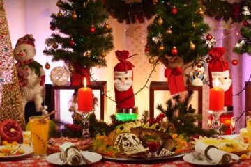 Новогодний стол. Фото: скриншот YouTube