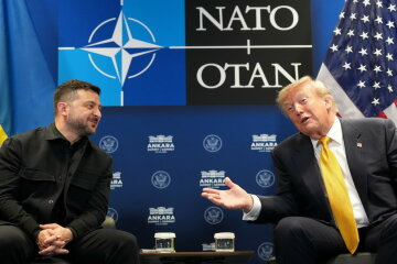 Зеленський і Трамп на саміті НАТО в Анкарі 2026