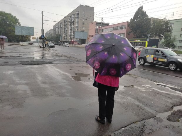 Дощ на вулиці. Фото: Ukrainianwall