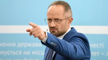 Роман Бессмертный