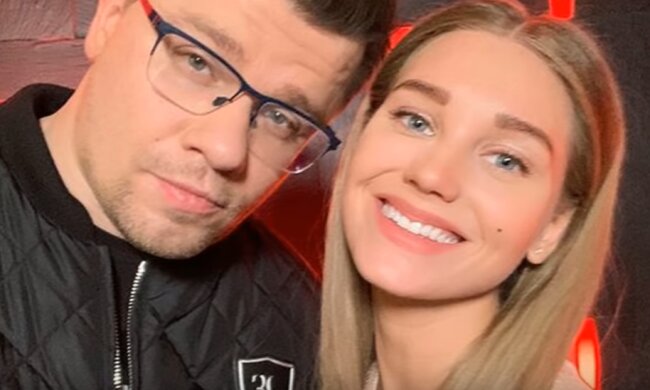 Гарик Харламов и Кристина Асмус. Фото: youtube