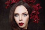 Племянница Софии Ротару решила заселиться в киевскую высотку. Ходит в одном белье. Фото