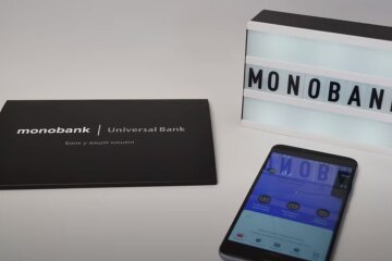 Monobank. Фото: скріншот YouTube-відео