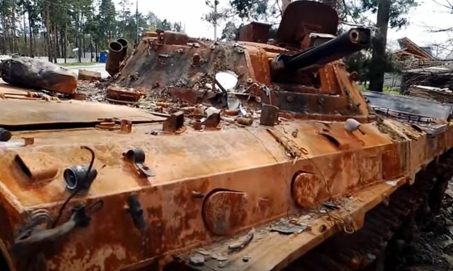 Разбитая техника рф. Фото: скриншот YouTube-видео