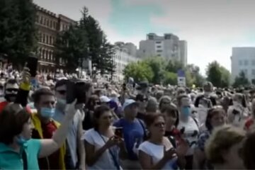 Массовая акция протеста. Фото: скриншот Youtube