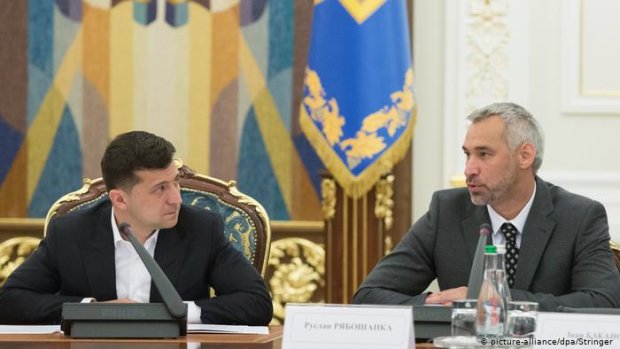 Караул! Зеленский представил исторический законопроект, способный перевернуть жизнь миллиона украинцев