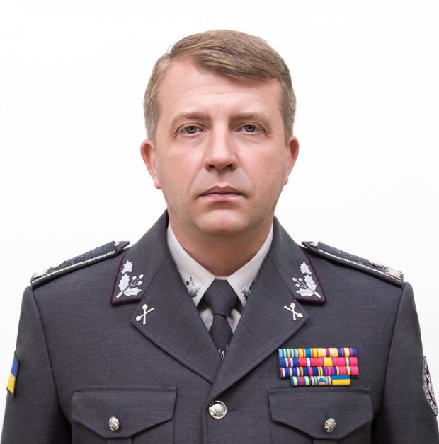 Александр Иванчук: генерал-майор УГО, коррупционные схемы, мародерство на АТО, помощь Януковичу и Кремлю в разгоне Майдана