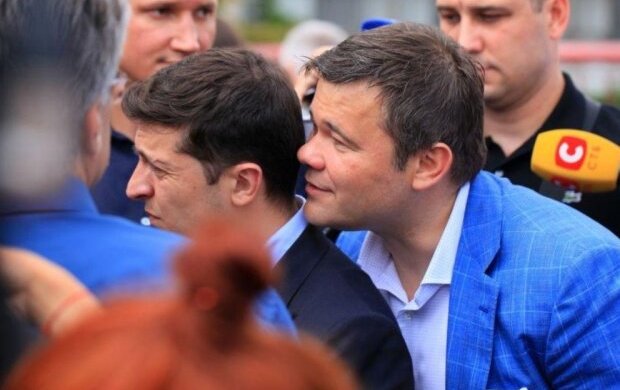 Зеленский наконец-то признался, что Богдан все время шепчет ему на ухо. Говорит, что неугомонный