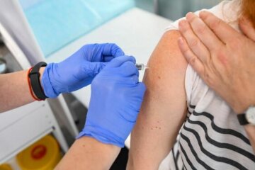 Нельзя медлить: киевлян призывают срочно сделать прививки, подробности