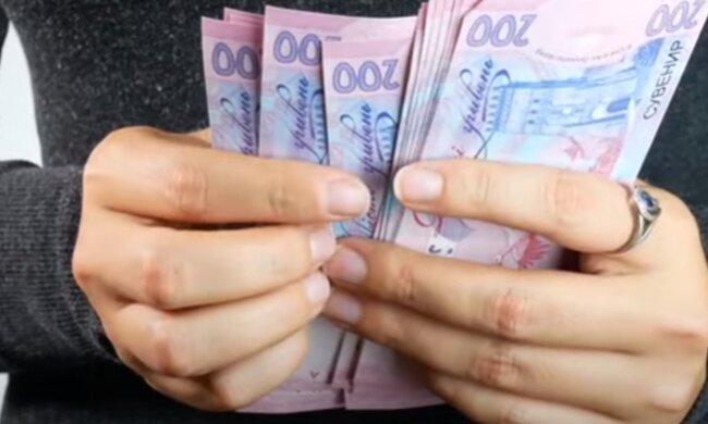 Грошові виплати від Карітас - хто може отримати до 185 тис грн. Фото: скріншот YouTube-відео