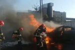 Ликвидация пожара в автомобиле. Фото: скриншот Youtube-видео