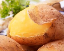 Картофель в мундире. Фото: YouTube