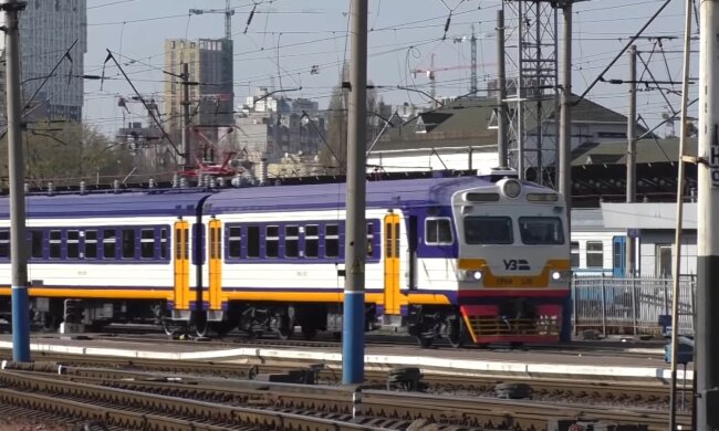 Электричка. Фото: скриншот YouTube-видео