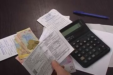 Оплата комунальних послуг. Фото: скріншот YouTube-відео