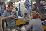 В магазине. Фото: скриншот видео