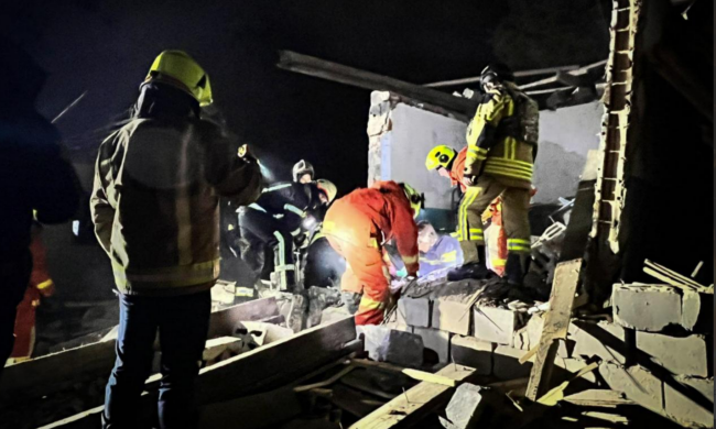 Обстрел, последствия, враг. Фото: ДСНС