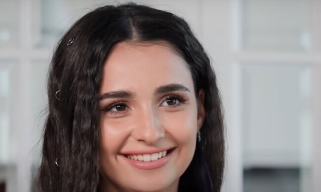 Анна Тринчер. Фото: YouTube, скрин