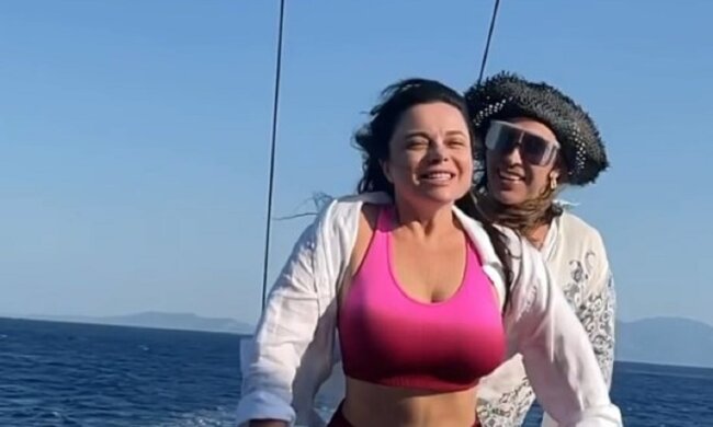 Наташа Корольова і Тарзан. Фото: скріншот Instagram