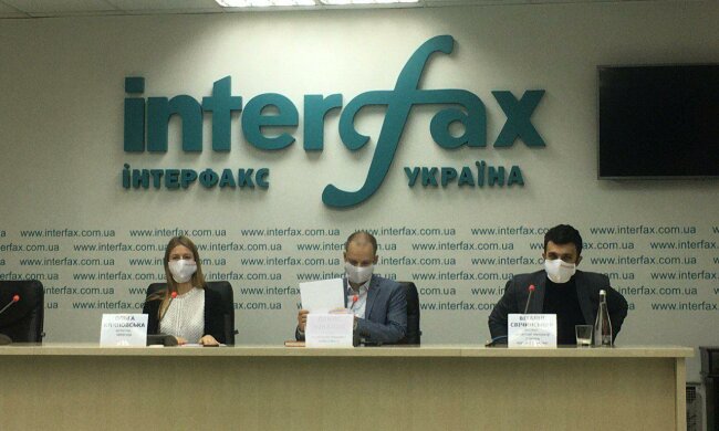 Волонтери з «Безпечного вибору» ініціювали збір масок для киян від кандидатів у мери Києва