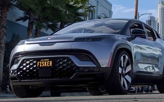 Машины. Фото: скриншот YouTube.