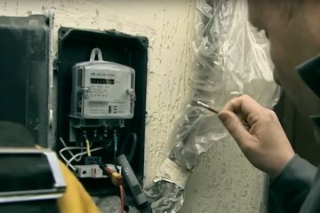 Перевірка лічильника. Фото: скріншот YouTube-відео
