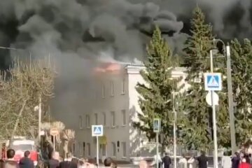 Пожежа на росії. Фото: скріншот YouTube-відео