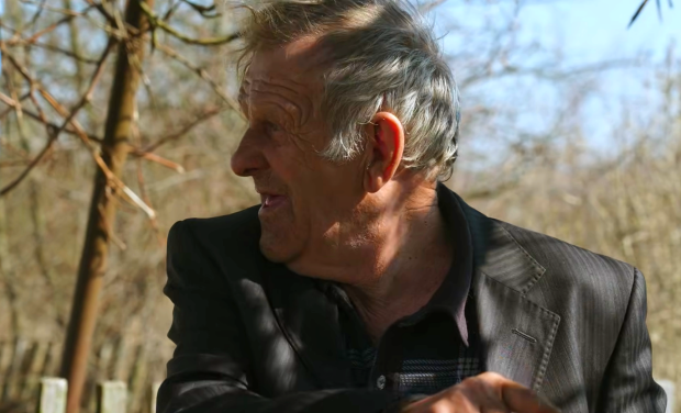 ПФУ роз'яснив, хто із пенсіонерів має подавати документи. Фото: YouTube