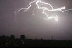 Сильные дожди и адская жара: стихия испортит украинцам планы и закроет дома