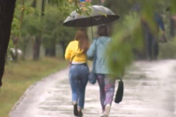 Дощ. Фото: скріншот YouTube-відео