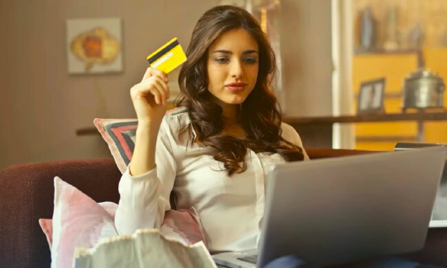 Банковская карта. Фото: YouTube