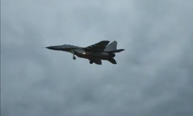 Бойцы ГУР уничтожили МиГ-29: видео уникальной операции
