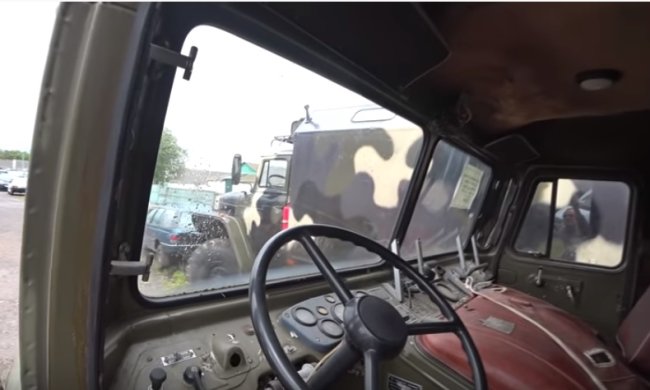 Сеть ошарашена старым ГАЗ-66, переделанным в огромный пикап: невероятные фото