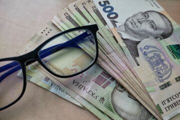 Гроші. Фото: Стіна