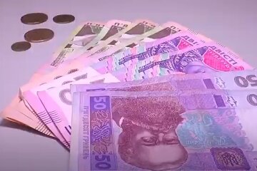 Деньги. Фото: скриншот YouTube-видео