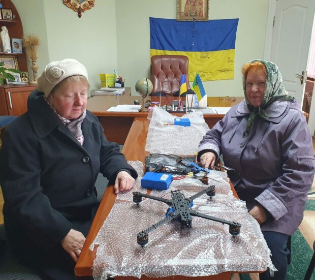 Вот так бы каждый чиновник делал: две украинские пенсионерки купили дроны для ВСУ – это восхищает