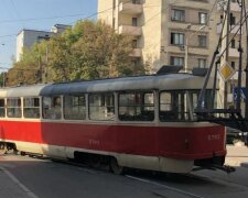 Трамвай не приедет: в Киеве изменили график городского транспорта