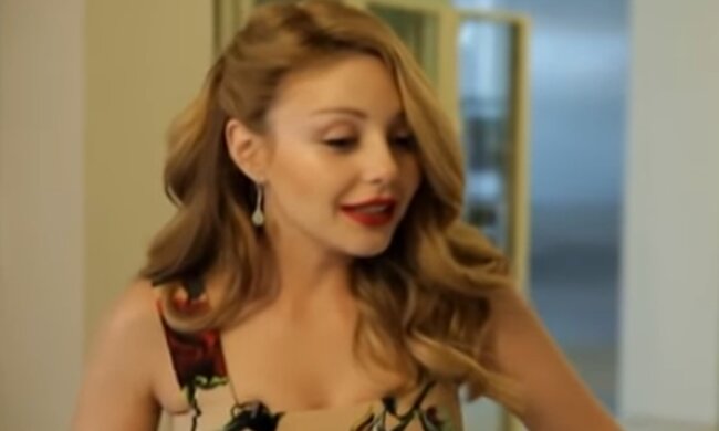 Певица Тина Кароль порадовала поклонников соблазнительным образом. Фото: скриншот YouTube