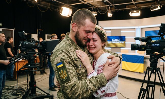військовий наречена обійми студія Київ24