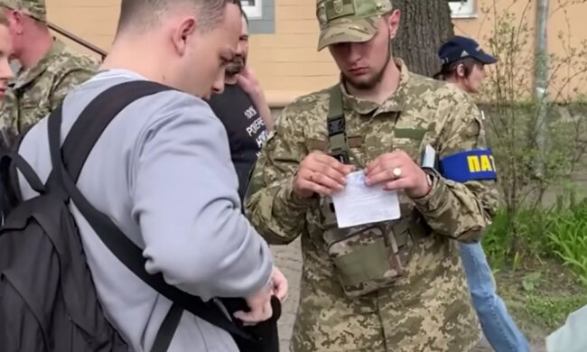Кабмін оголосив полювання на ухилянтів, СЗЧ та безробітних - що готують. Фото: ілюстративне